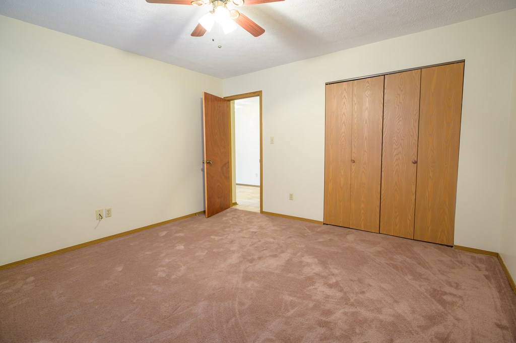 1320 Bowie Trail Apt B, Owensboro, Kentucky 42303, 1 Bedroom Bedrooms, ,1 BathroomBathrooms,Apartment,For Sale,Bowie Trail Apt B,77584