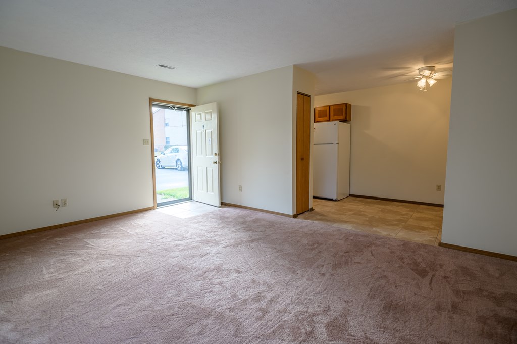 1320 Bowie Trail Apt B, Owensboro, Kentucky 42303, 1 Bedroom Bedrooms, ,1 BathroomBathrooms,Apartment,For Sale,Bowie Trail Apt B,77584