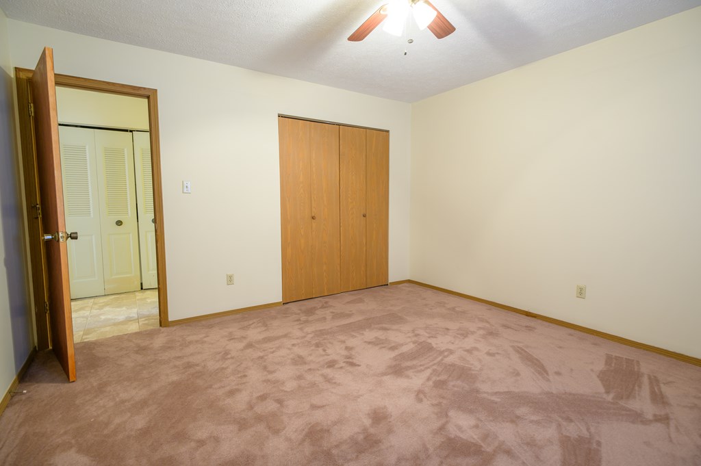 1320 Bowie Trail Apt B, Owensboro, Kentucky 42303, 1 Bedroom Bedrooms, ,1 BathroomBathrooms,Apartment,For Sale,Bowie Trail Apt B,77584