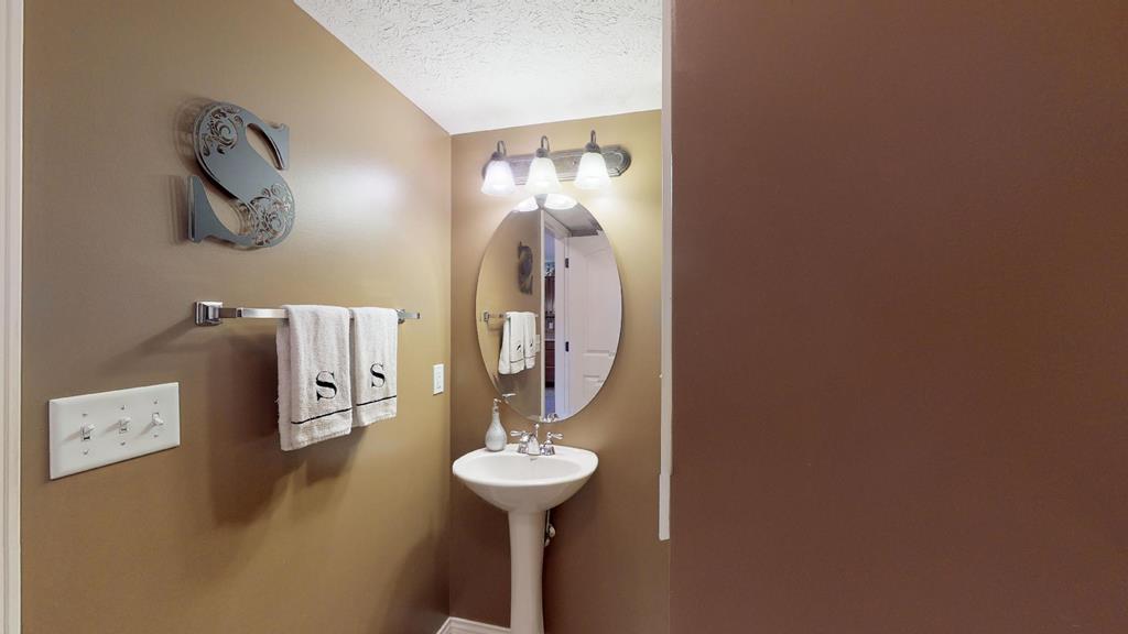2166 Summer Walk, Owensboro, Kentucky 42303, 4 Bedrooms Bedrooms, ,2 BathroomsBathrooms,Single Family Residence,For Sale,Summer Walk,77653