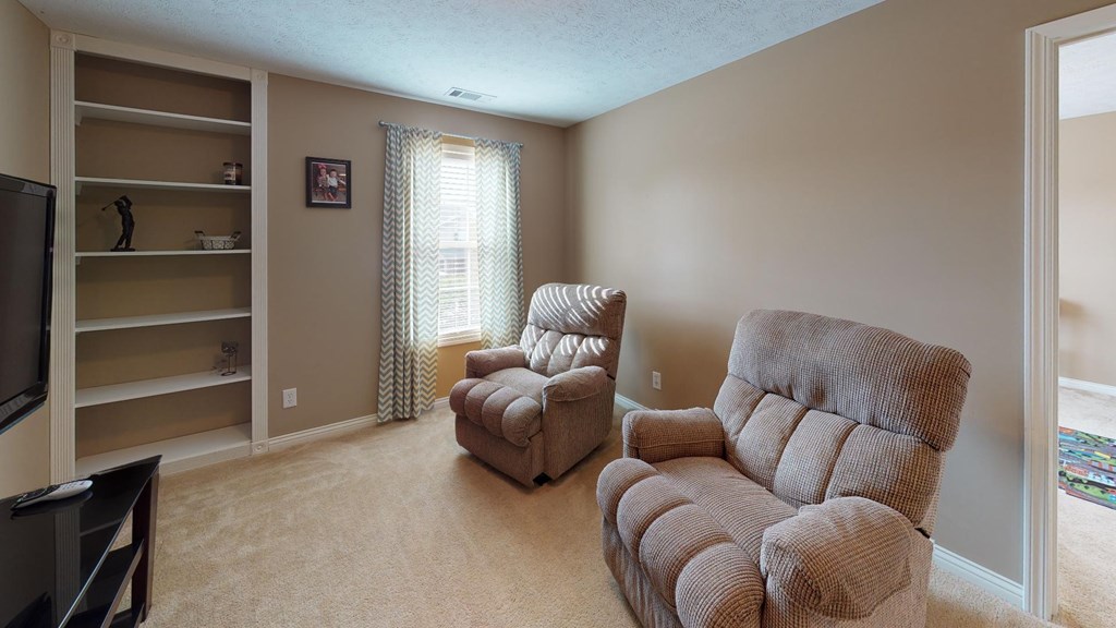 2166 Summer Walk, Owensboro, Kentucky 42303, 4 Bedrooms Bedrooms, ,2 BathroomsBathrooms,Single Family Residence,For Sale,Summer Walk,77653