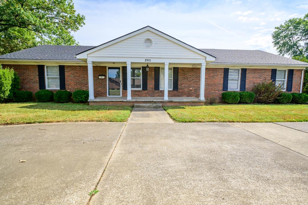 2911 Frederica Street, Owensboro, Kentucky 42303, 3 Bedrooms Bedrooms, ,2 BathroomsBathrooms,Single Family Residence,For Sale,Frederica Street,77735