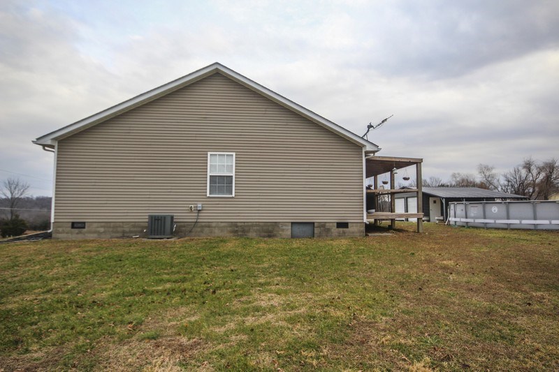 3743 Sunbeam Rd, Leitchfield, Kentucky 42754, 3 Bedrooms Bedrooms, ,2 BathroomsBathrooms,Single Family Residence,For Sale,Sunbeam Rd,77958