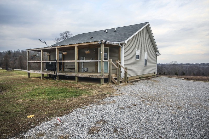 3743 Sunbeam Rd, Leitchfield, Kentucky 42754, 3 Bedrooms Bedrooms, ,2 BathroomsBathrooms,Single Family Residence,For Sale,Sunbeam Rd,77958