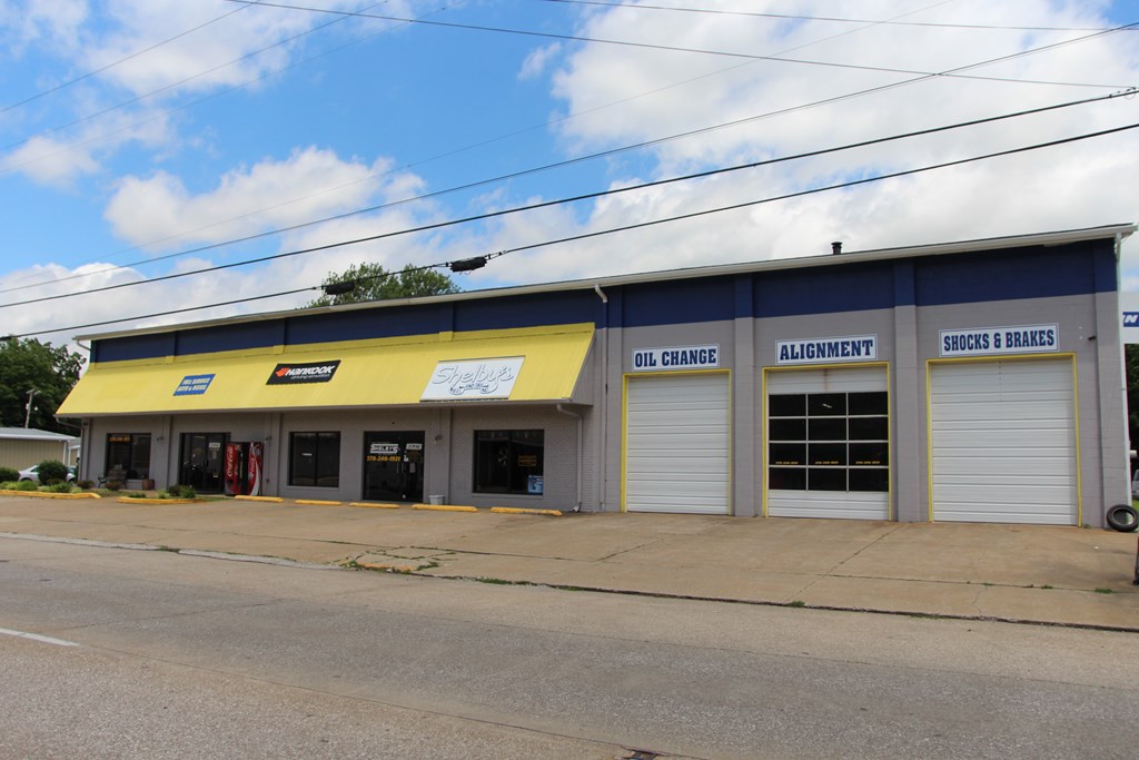 1709 Breckenridge Street, Owensboro, Kentucky 42303, ,Special Purpose,For Sale,Breckenridge Street,78105
