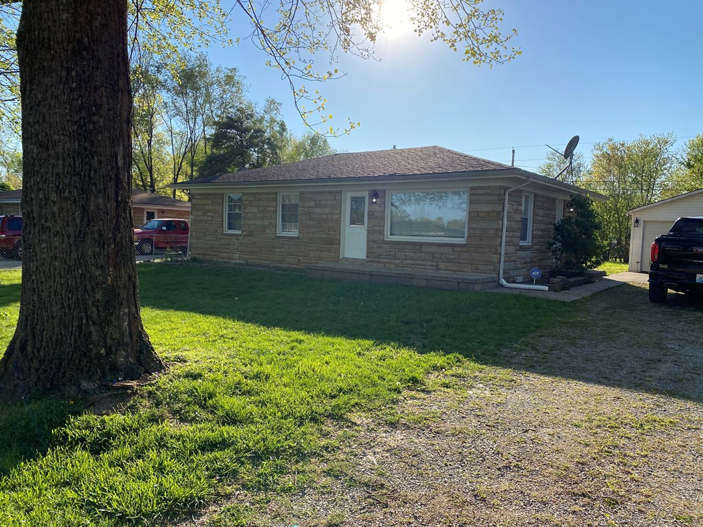 4909 Grandview Dr, Owensboro, Kentucky 42303, 3 Bedrooms Bedrooms, ,1 BathroomBathrooms,Single Family Residence,For Sale,Grandview Dr,78786