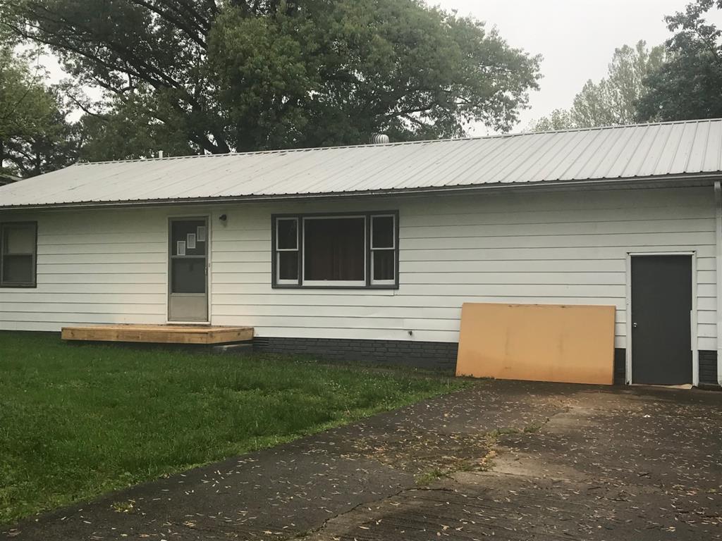 490 West 4th St, Calhoun, Kentucky 42327, 3 Bedrooms Bedrooms, ,1 BathroomBathrooms,Single Family Residence,For Sale,West 4th St,78963