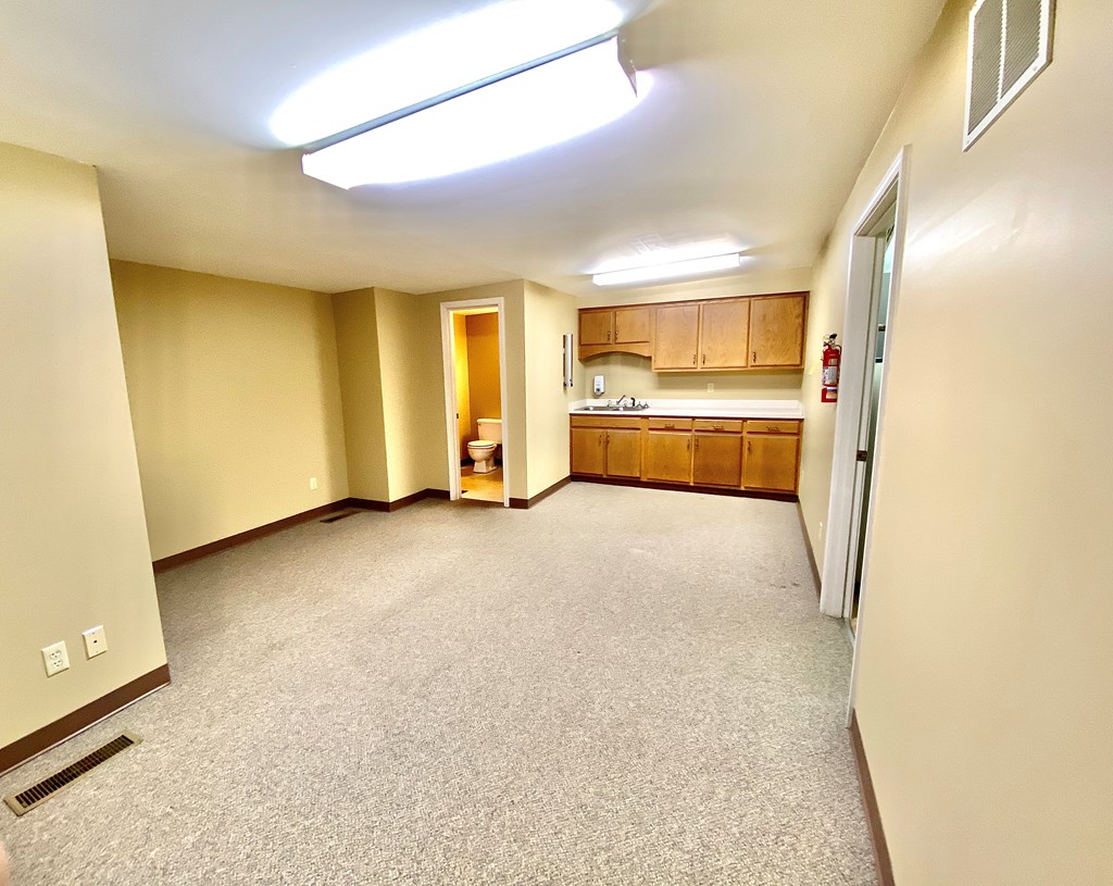 922 Triplett St #10, Owensboro, Kentucky 42303, ,Retail,For Sale,Triplett St #10,78998