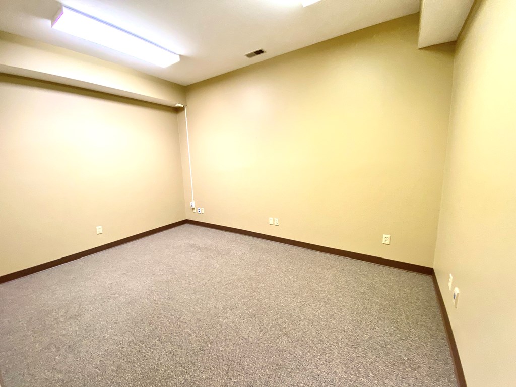 922 Triplett St #10, Owensboro, Kentucky 42303, ,Retail,For Sale,Triplett St #10,78998
