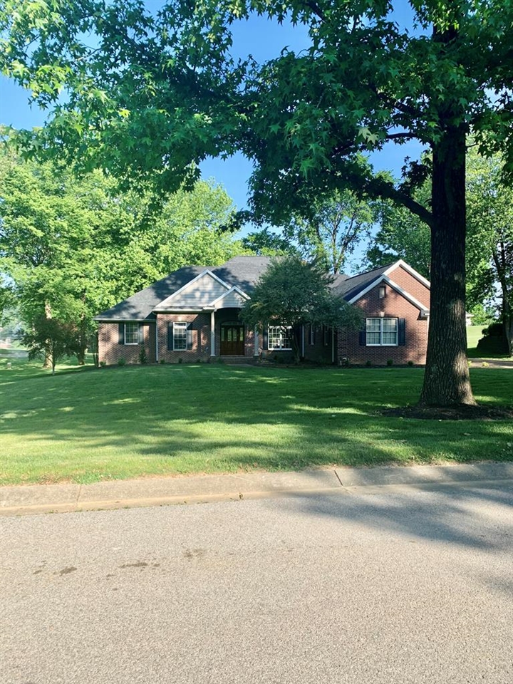 6641 Barcroft, Owensboro, Kentucky 42303, 4 Bedrooms Bedrooms, ,3 BathroomsBathrooms,Single Family Residence,For Sale,Barcroft,79070