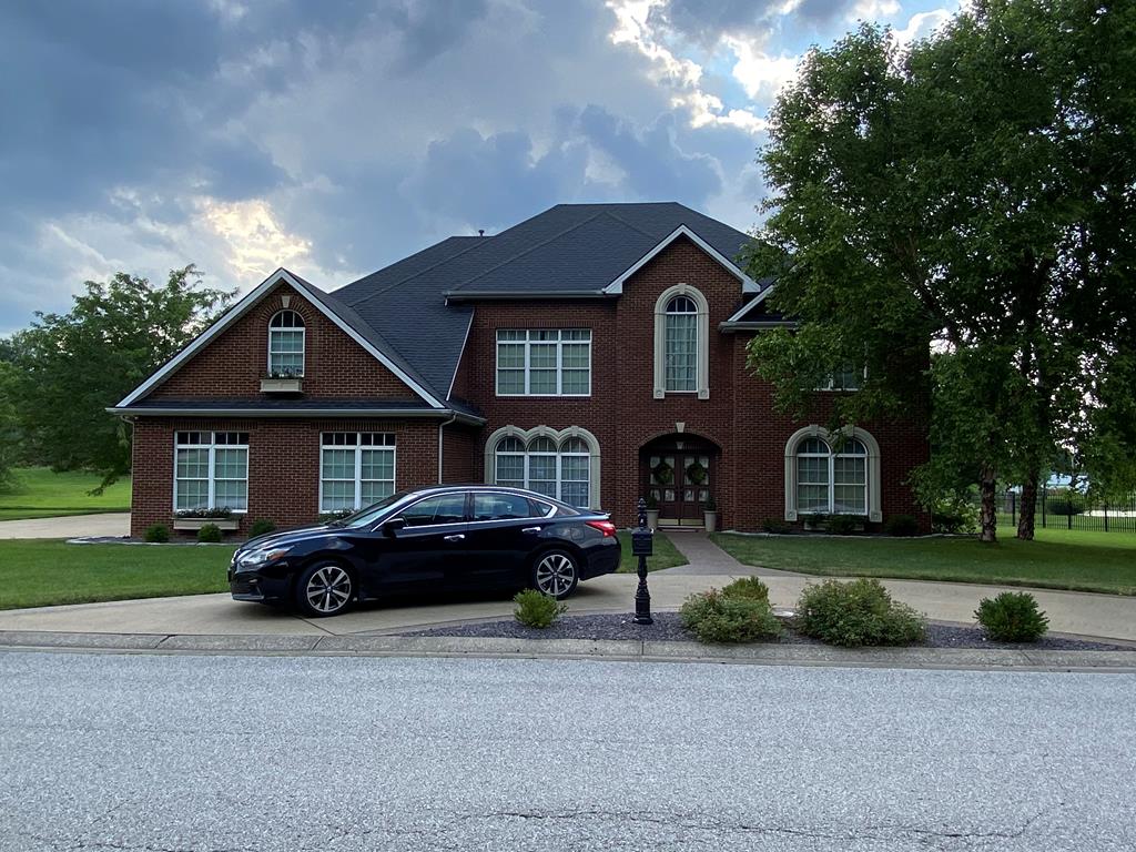 5641 Woodcrest Lane, Owensboro, Kentucky 42303, 5 Bedrooms Bedrooms, ,3 BathroomsBathrooms,Single Family Residence,For Sale,Woodcrest Lane,79292