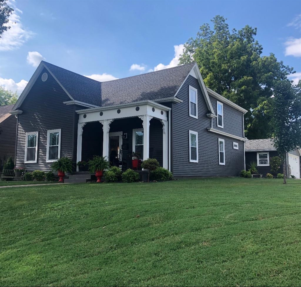 113 East 17th Street, Owensboro, Kentucky 42303, 3 Bedrooms Bedrooms, ,2 BathroomsBathrooms,Single Family Residence,For Sale,East 17th Street,79521