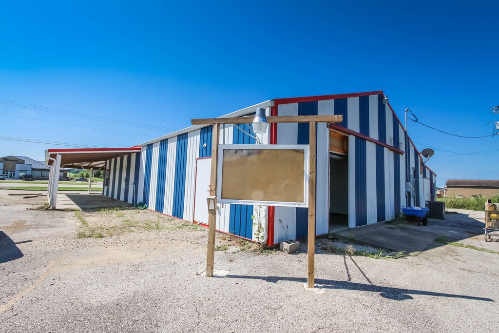 8210 HWY 60W, Lewisport, Kentucky 42351, ,Retail,For Sale,HWY 60W,79580