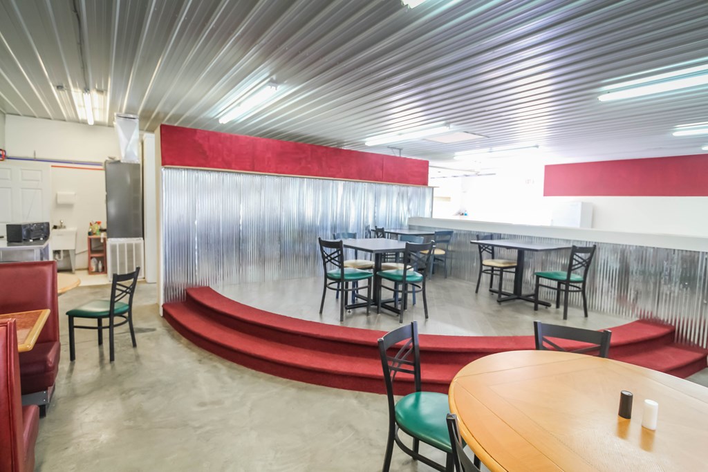 8210 HWY 60W, Lewisport, Kentucky 42351, ,Retail,For Sale,HWY 60W,79580