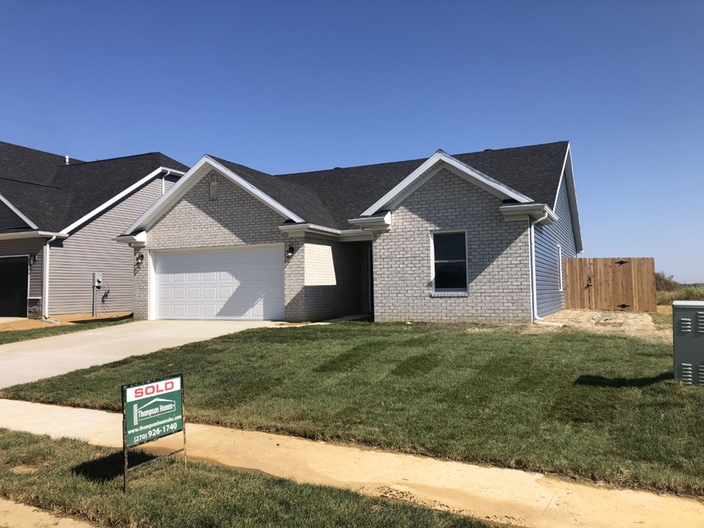 5257 Trifecta Place, Owensboro, Kentucky 42301, 3 Bedrooms Bedrooms, ,2 BathroomsBathrooms,Single Family Residence,For Sale,Trifecta Place,80017