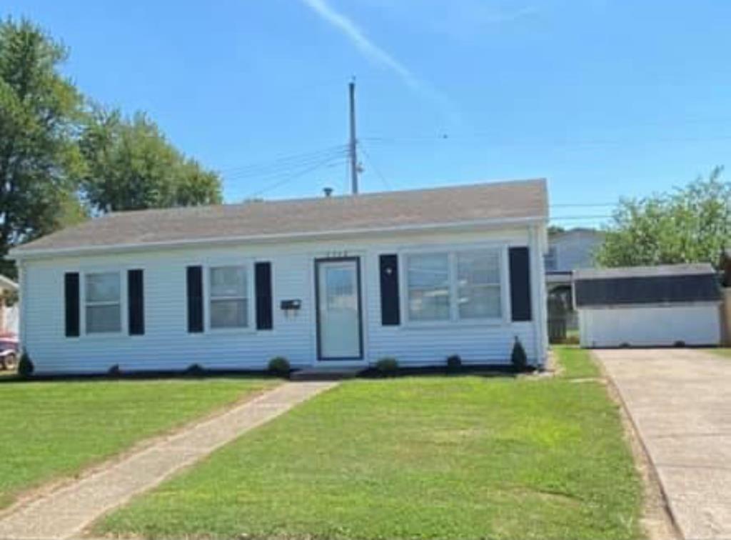 2728 West 4th Street, Owensboro, Kentucky 42301, 3 Bedrooms Bedrooms, ,1 BathroomBathrooms,Single Family Residence,For Sale,West 4th Street,80219