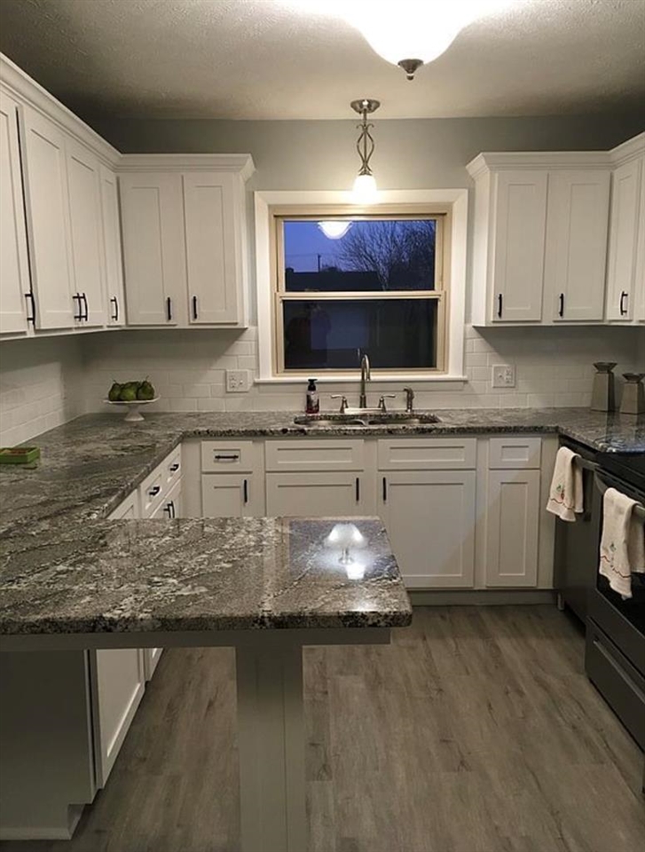 2829 Wayside Dr W, Owensboro, Kentucky 42301, 3 Bedrooms Bedrooms, ,1 BathroomBathrooms,Single Family Residence,For Sale,Wayside Dr W,80807