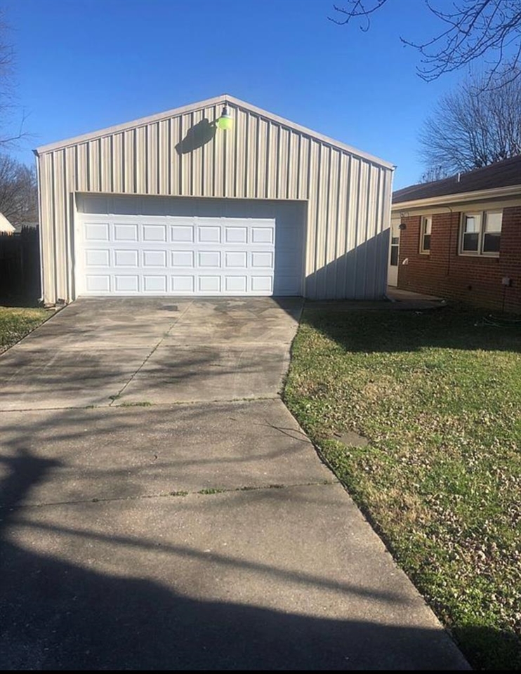 2829 Wayside Dr W, Owensboro, Kentucky 42301, 3 Bedrooms Bedrooms, ,1 BathroomBathrooms,Single Family Residence,For Sale,Wayside Dr W,80807