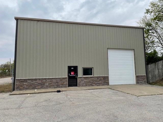 1515 E. 9th Street, Owensboro, Kentucky 42303, ,Industrial,For Sale,E. 9th Street,81237