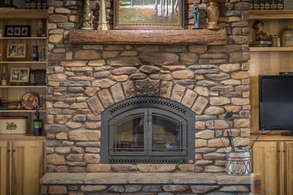 4704 Winkler Road, Philpot, Kentucky 42366, 3 Bedrooms Bedrooms, ,2 BathroomsBathrooms,Single Family Residence,For Sale,Winkler Road,81395