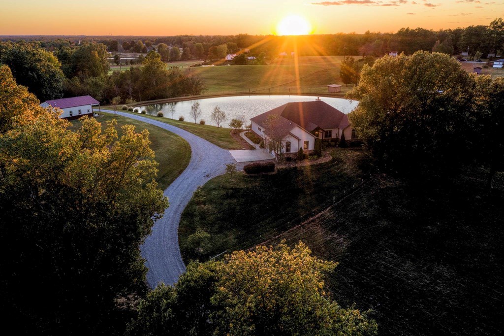 4704 Winkler Road, Philpot, Kentucky 42366, 3 Bedrooms Bedrooms, ,2 BathroomsBathrooms,Single Family Residence,For Sale,Winkler Road,81395