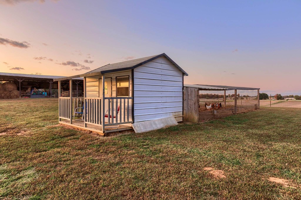 4704 Winkler Road, Philpot, Kentucky 42366, 3 Bedrooms Bedrooms, ,2 BathroomsBathrooms,Single Family Residence,For Sale,Winkler Road,81395