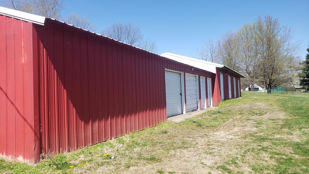 504 E 7th, Livermore, Kentucky 42352, ,Business,For Sale,E 7th,81418