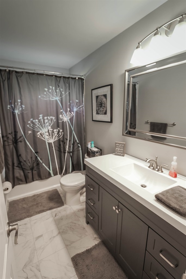2265 Hoop Jr Court, Owensboro, Kentucky 42301, 4 Bedrooms Bedrooms, ,2 BathroomsBathrooms,Single Family Residence,For Sale,Hoop Jr Court,81452