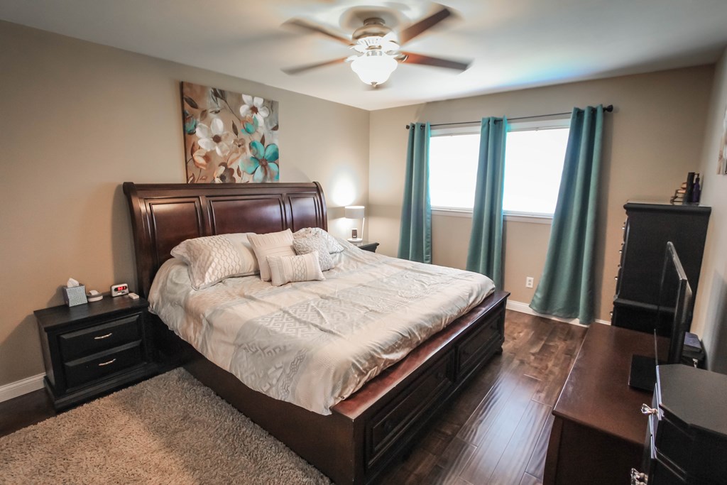 2265 Hoop Jr Court, Owensboro, Kentucky 42301, 4 Bedrooms Bedrooms, ,2 BathroomsBathrooms,Single Family Residence,For Sale,Hoop Jr Court,81452
