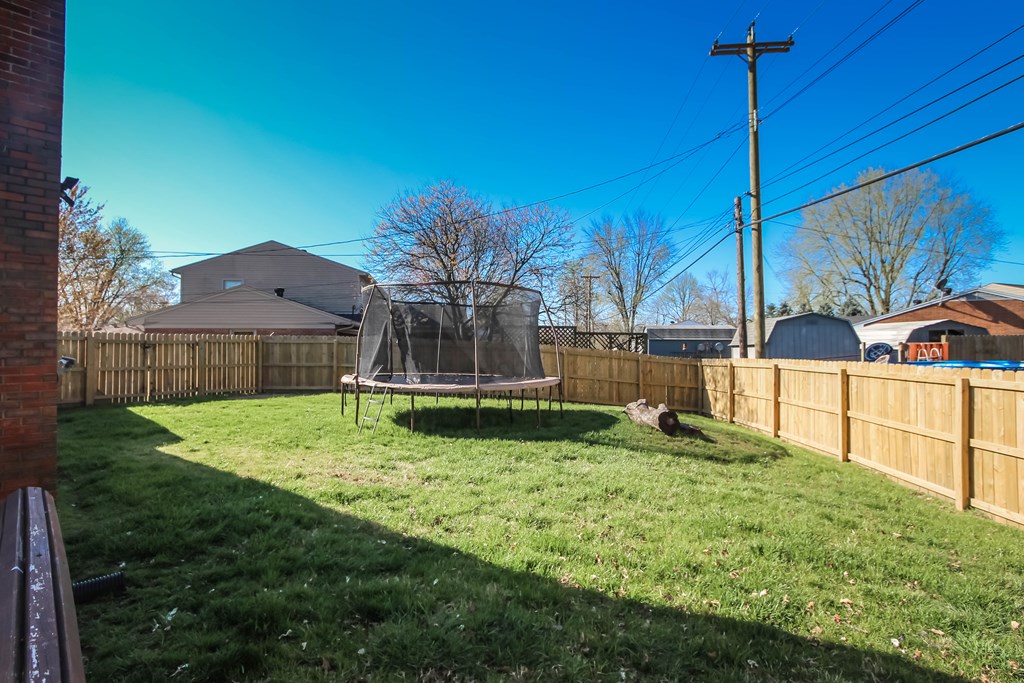 2265 Hoop Jr Court, Owensboro, Kentucky 42301, 4 Bedrooms Bedrooms, ,2 BathroomsBathrooms,Single Family Residence,For Sale,Hoop Jr Court,81452
