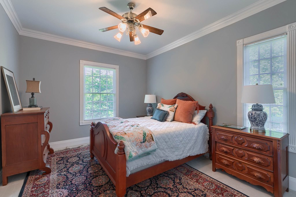 1661 Barclay Avenue, Owensboro, Kentucky 42303, 4 Bedrooms Bedrooms, ,4 BathroomsBathrooms,Single Family Residence,For Sale,Barclay Avenue,81663