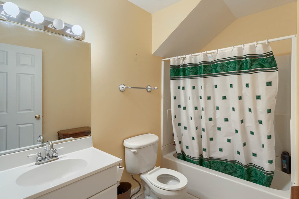 1661 Barclay Avenue, Owensboro, Kentucky 42303, 4 Bedrooms Bedrooms, ,4 BathroomsBathrooms,Single Family Residence,For Sale,Barclay Avenue,81663