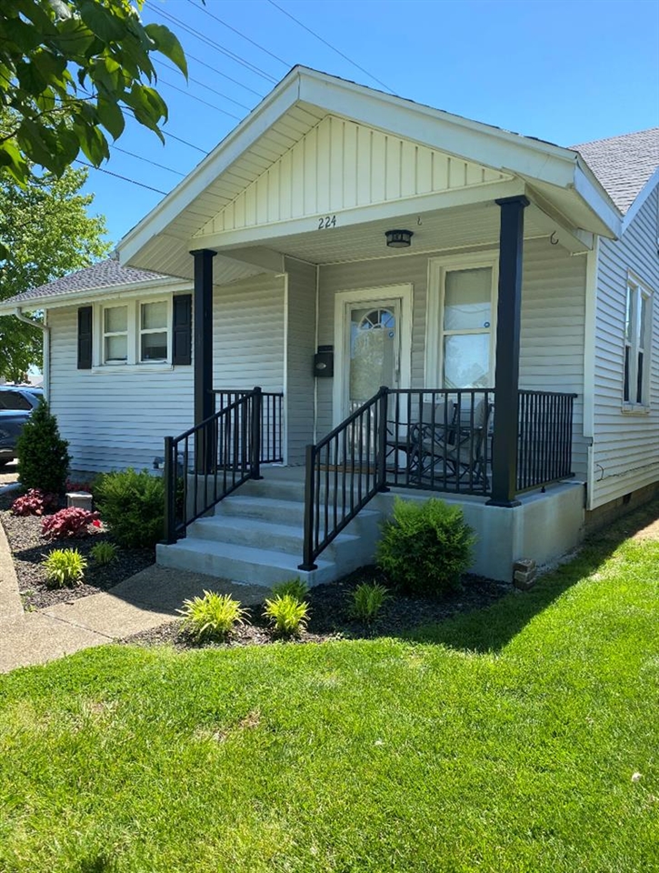 224 E 22nd Street, Owensboro, Kentucky 42303, 2 Bedrooms Bedrooms, ,1 BathroomBathrooms,Single Family Residence,For Sale,E 22nd Street,81759