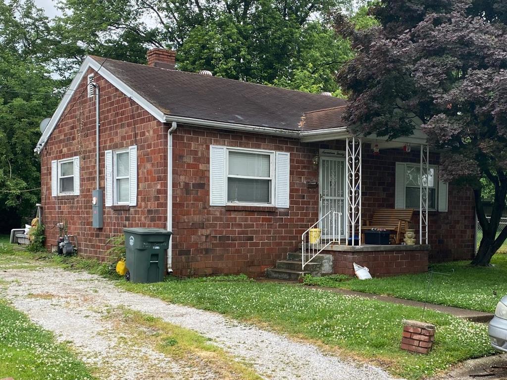 1720 Burdette Ct, Owensboro, Kentucky 42301, 2 Bedrooms Bedrooms, ,1 BathroomBathrooms,Single Family Residence,For Sale,Burdette Ct,81911