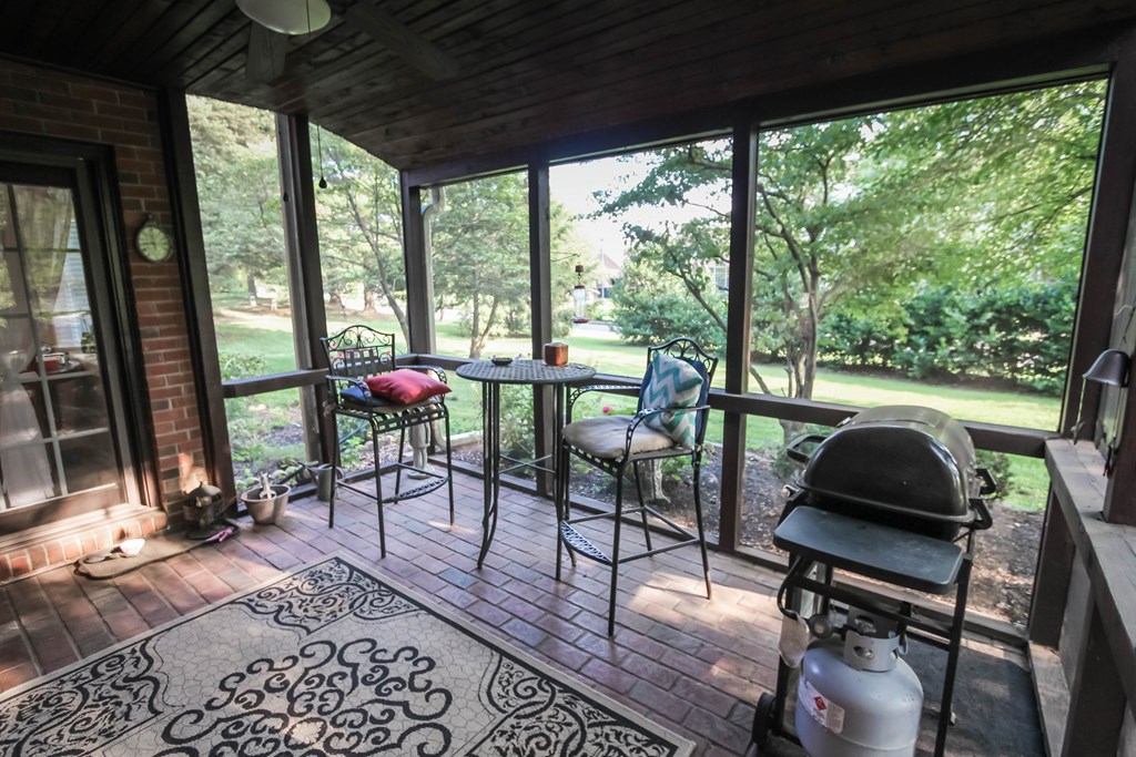 14A Quail Ridge Ct., Owensboro, Kentucky 42303, 2 Bedrooms Bedrooms, ,2 BathroomsBathrooms,Condominium,For Sale,Quail Ridge Ct.,81979