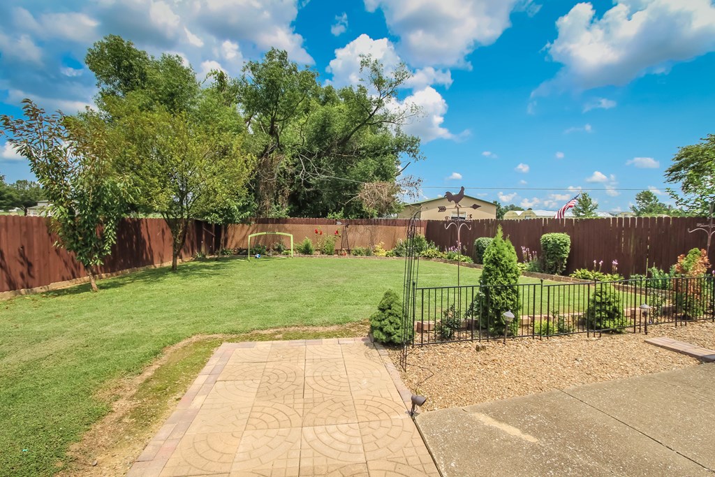 135 HUMMINGBIRD LOOP E., Owensboro, Kentucky 42301, 3 Bedrooms Bedrooms, ,1 BathroomBathrooms,Single Family Residence,For Sale,HUMMINGBIRD LOOP E.,81981