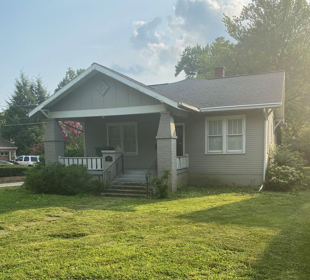1620 Dean Avenue, Owensboro, Kentucky 42301, 3 Bedrooms Bedrooms, ,1 BathroomBathrooms,Single Family Residence,For Sale,Dean Avenue,82044