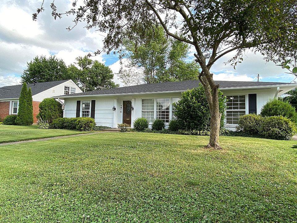 1610 Sioux Place, Owensboro, Kentucky 42301, 3 Bedrooms Bedrooms, ,2 BathroomsBathrooms,Single Family Residence,For Sale,Sioux Place,82134