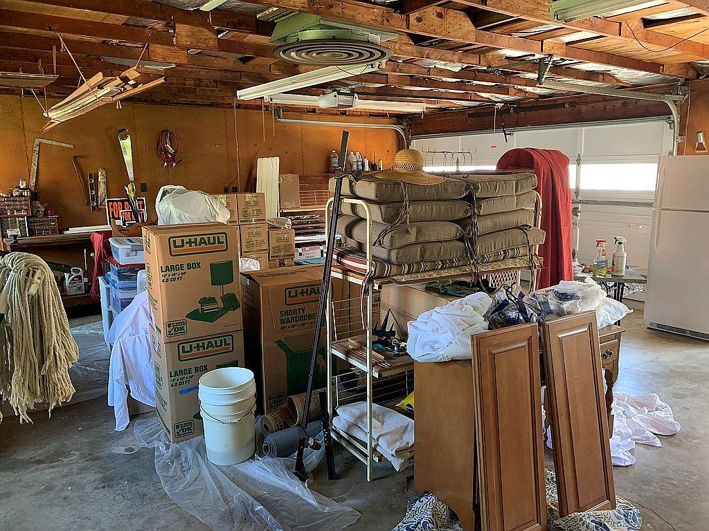 2630 S Griffith Ave, Owensboro, Kentucky 42301, 5 Bedrooms Bedrooms, ,2 BathroomsBathrooms,Single Family Residence,For Sale,S Griffith Ave,82146