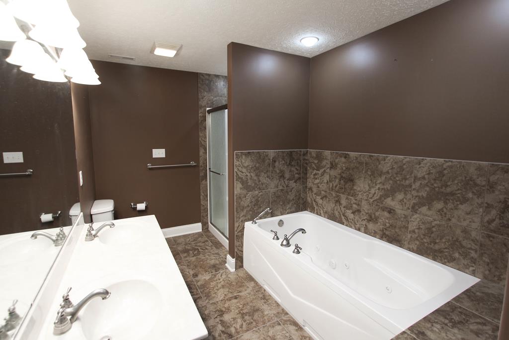 6512 Spring Haven Trace, Owensboro, Kentucky 42301, 3 Bedrooms Bedrooms, ,2 BathroomsBathrooms,Single Family Residence,For Sale,Spring Haven Trace,82245