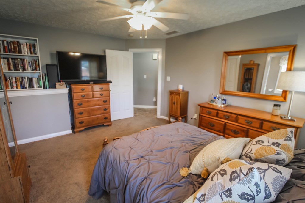 2238 Emerald Ct., Owensboro, Kentucky 42303, 3 Bedrooms Bedrooms, ,2 BathroomsBathrooms,Single Family Residence,For Sale,Emerald Ct.,82389