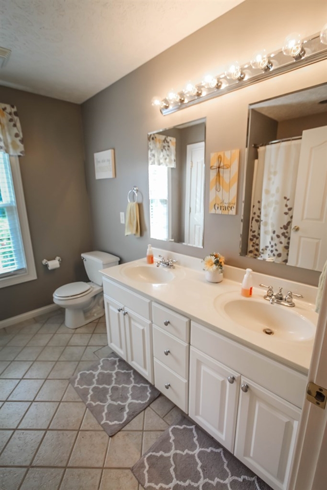 2238 Emerald Ct., Owensboro, Kentucky 42303, 3 Bedrooms Bedrooms, ,2 BathroomsBathrooms,Single Family Residence,For Sale,Emerald Ct.,82389