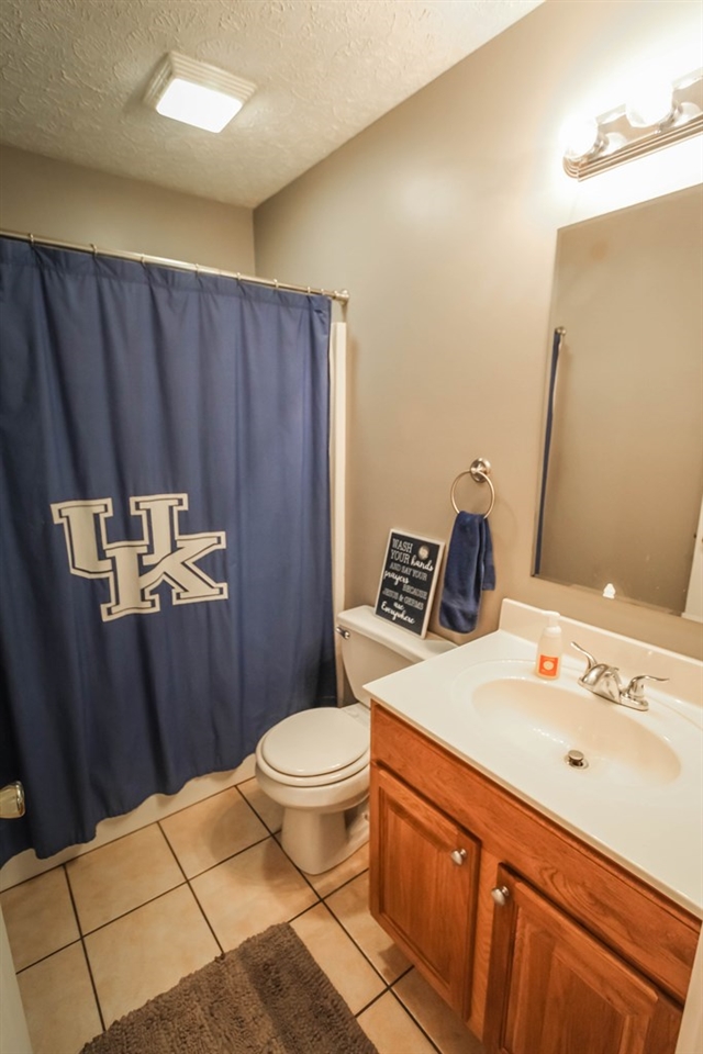 2238 Emerald Ct., Owensboro, Kentucky 42303, 3 Bedrooms Bedrooms, ,2 BathroomsBathrooms,Single Family Residence,For Sale,Emerald Ct.,82389