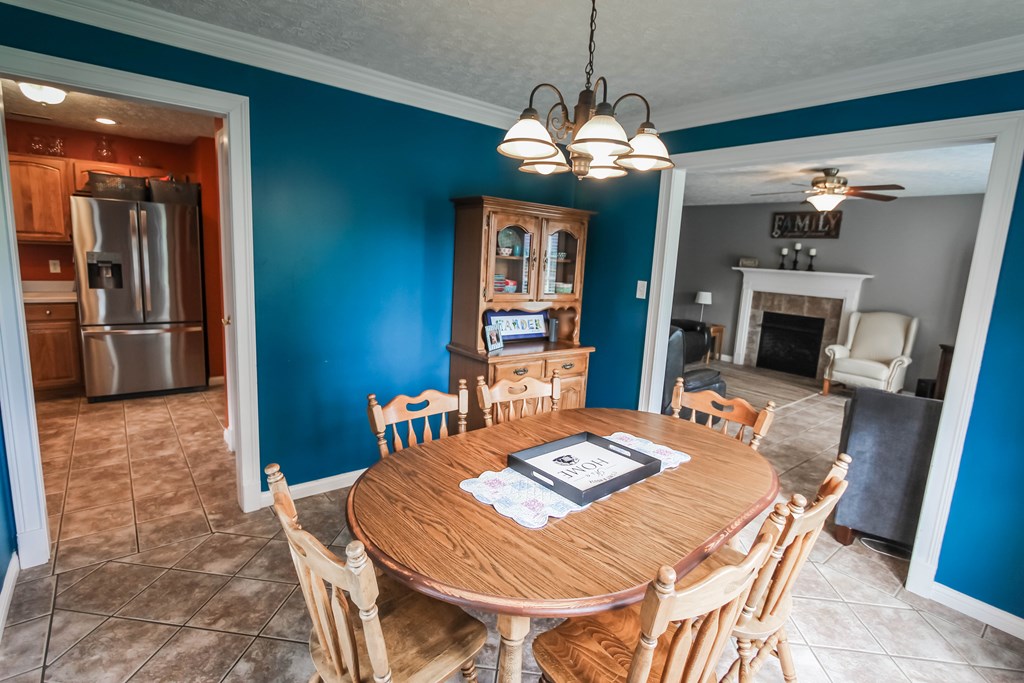2238 Emerald Ct., Owensboro, Kentucky 42303, 3 Bedrooms Bedrooms, ,2 BathroomsBathrooms,Single Family Residence,For Sale,Emerald Ct.,82389