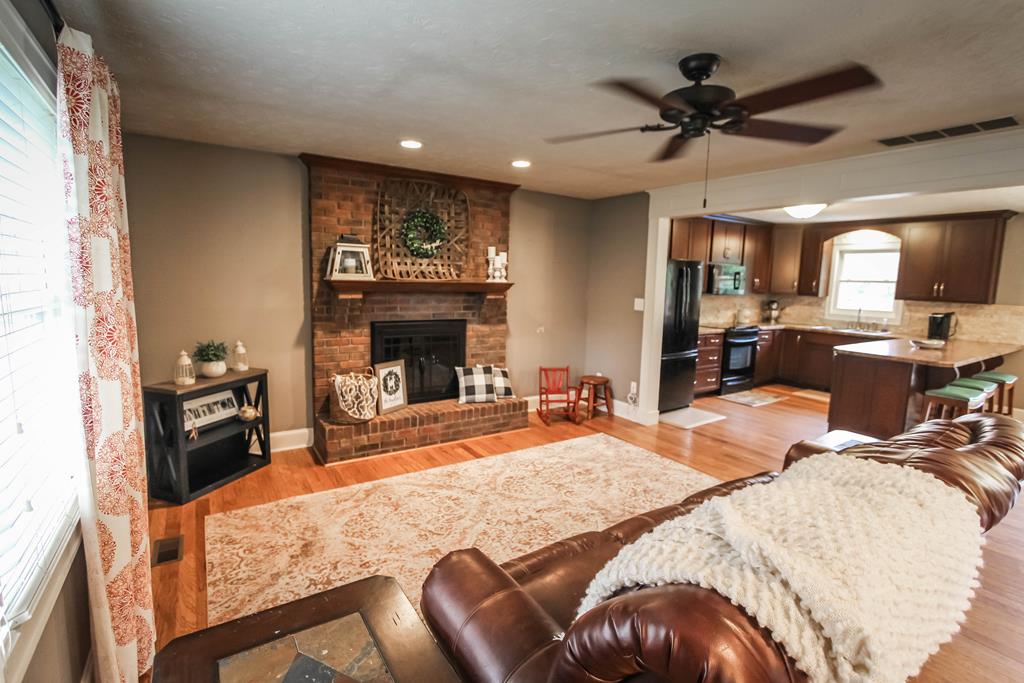 6920 McPherson Rd, Philpot, Kentucky 42366, 3 Bedrooms Bedrooms, ,3 BathroomsBathrooms,Single Family Residence,For Sale,McPherson Rd,82600
