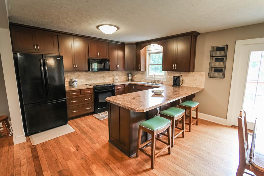 6920 McPherson Rd, Philpot, Kentucky 42366, 3 Bedrooms Bedrooms, ,3 BathroomsBathrooms,Single Family Residence,For Sale,McPherson Rd,82600