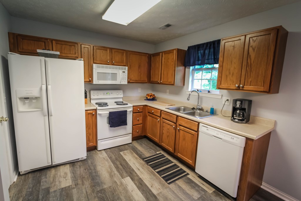 2507 Landing Terrrace, Owensboro, Kentucky 42303, 3 Bedrooms Bedrooms, ,2 BathroomsBathrooms,Single Family Residence,For Sale,Landing Terrrace,82641