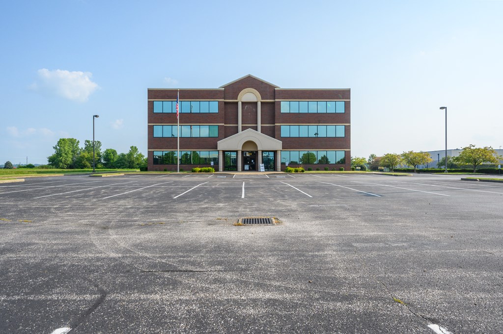 300 Southtown BLVD, Owensboro, Kentucky 42301, ,Business,For Sale,Southtown BLVD,82674