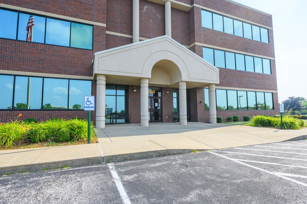 300 Southtown BLVD, Owensboro, Kentucky 42301, ,Business,For Sale,Southtown BLVD,82674