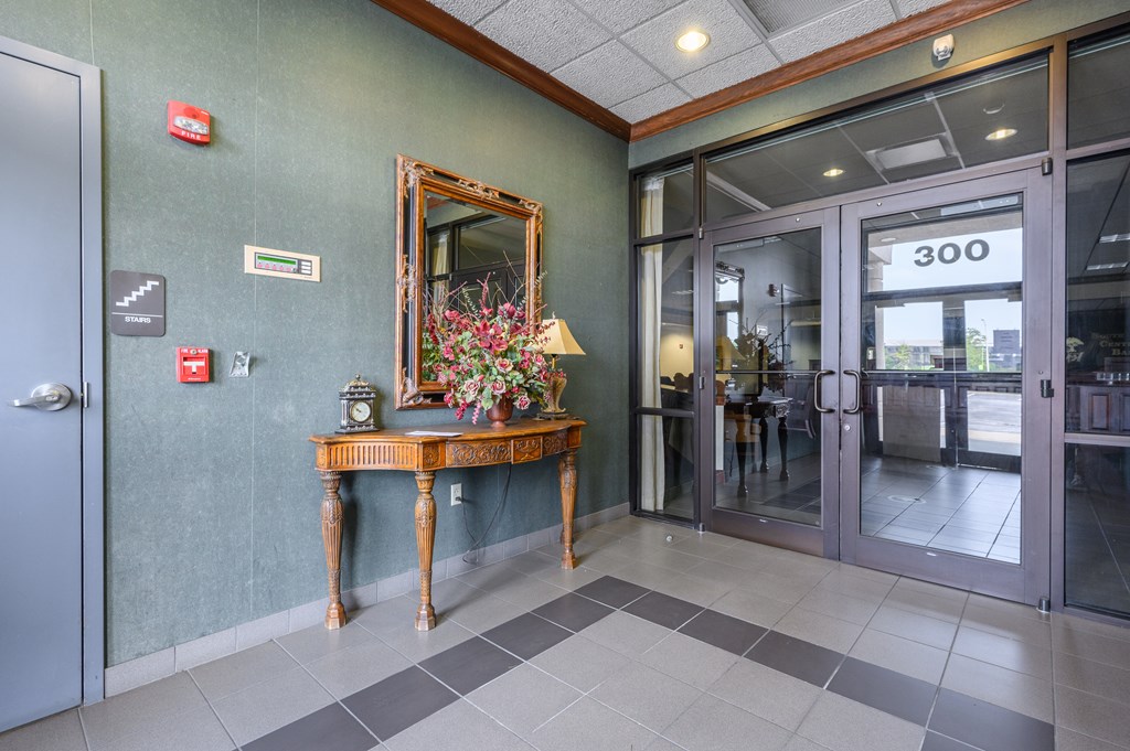 300 Southtown BLVD, Owensboro, Kentucky 42301, ,Business,For Sale,Southtown BLVD,82674